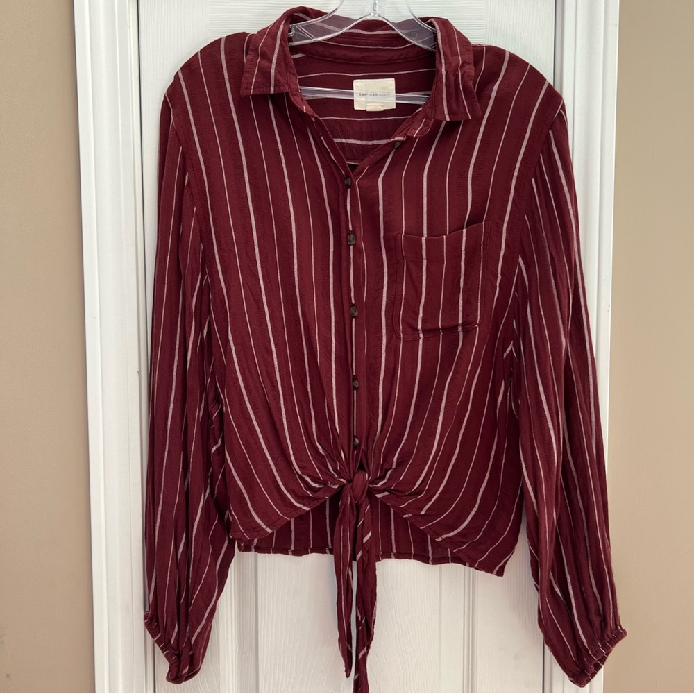American Eagle Front -Tie Balloon Sleeve Blouse Size XS Burgundy & White…